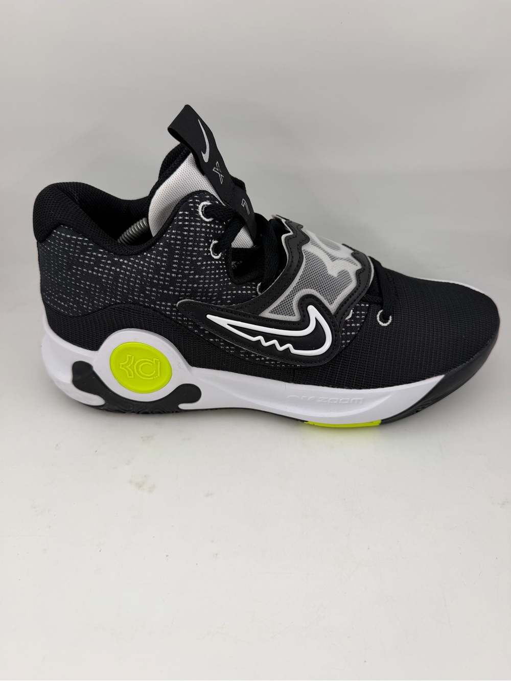 Nike KD Kevin Durant KD Trey 5X -SZ 11- Black Volt White With Strap Sneakers